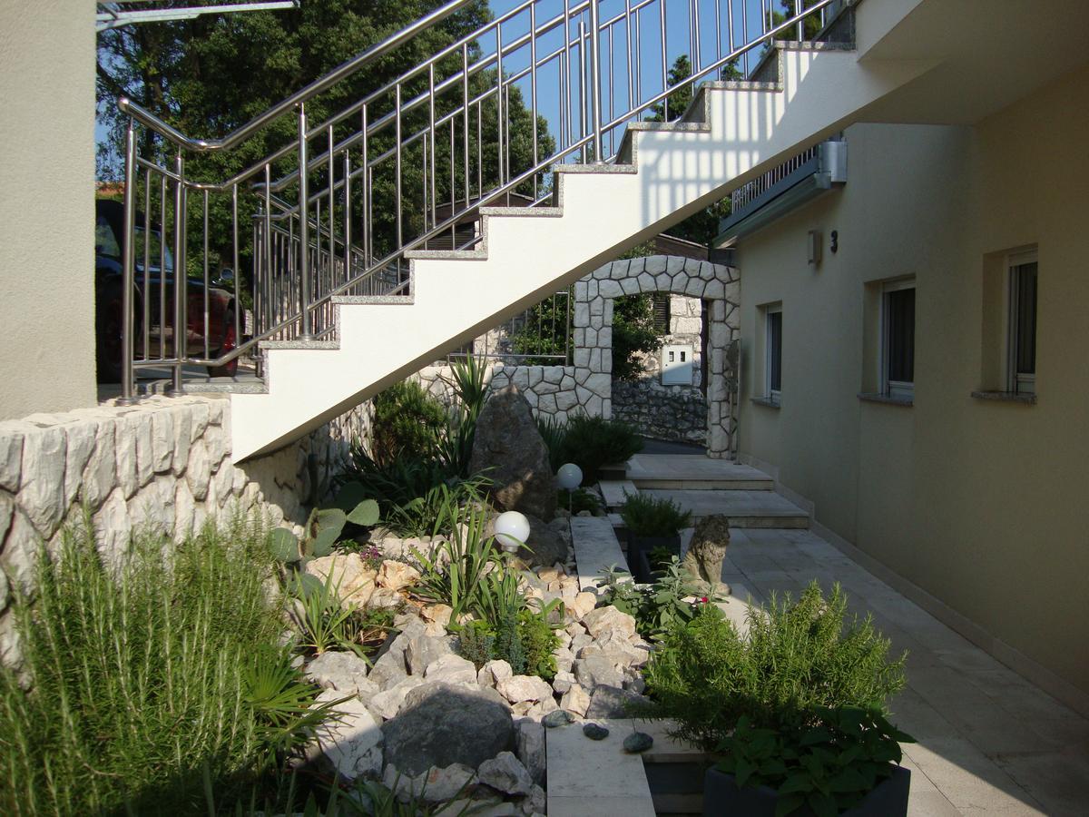Apartments Ilona Novi Vinodolski Extérieur photo